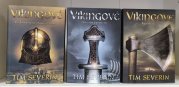 Vikingové 1-3 - Pod ochranou pohanského boha, Zlověstné proroctví, Králův muž - 