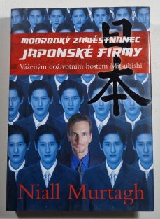 Modrooký zaměstnanec japonské firmy