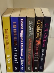 6x Carol Higgins Clark (brož) - Mrtvá na pláži / Červené oči / Vánoce v Aspenu / Zádrhel / Na palubě / Na pódiu