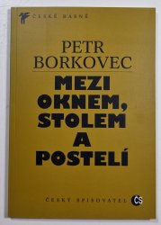 Mezi oknem, stolem a postelí - 